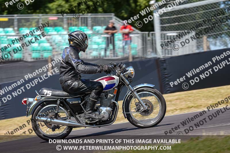 cadwell park;cadwell park photographs;cadwell trackday photographs;enduro digital images;event digital images;eventdigitalimages;peter wileman photography;racing digital images;trackday digital images;trackday photos